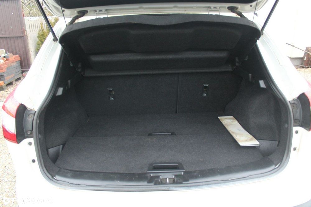 Nissan Qashqai - 13
