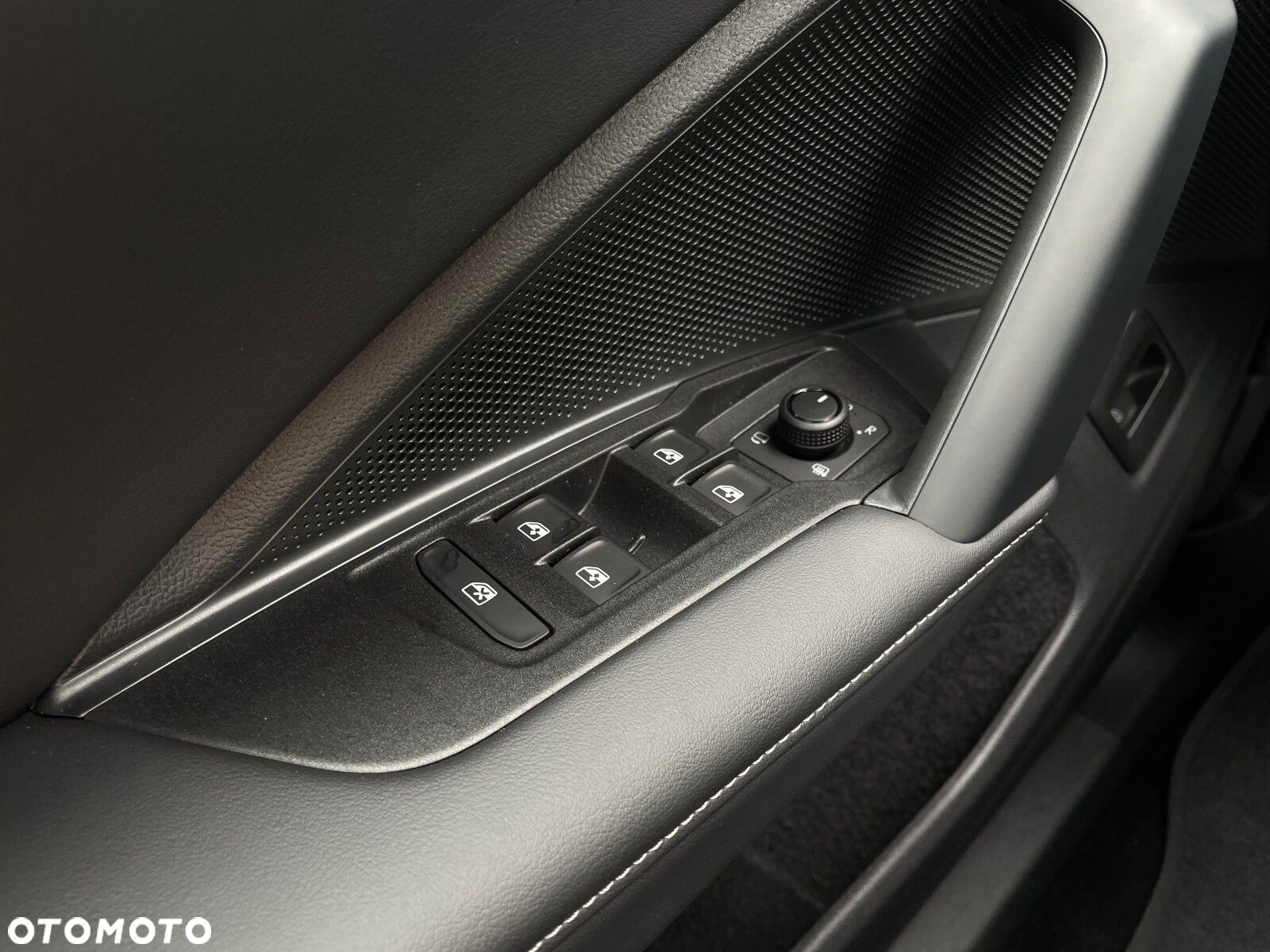 Volkswagen Tiguan - 19