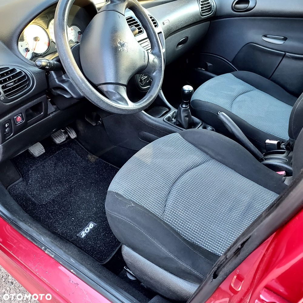 Peugeot 206 - 9