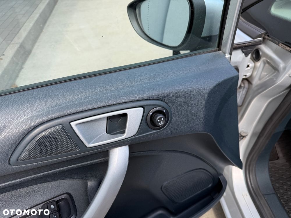 Ford Fiesta 1.25 Gold X EU5 - 7