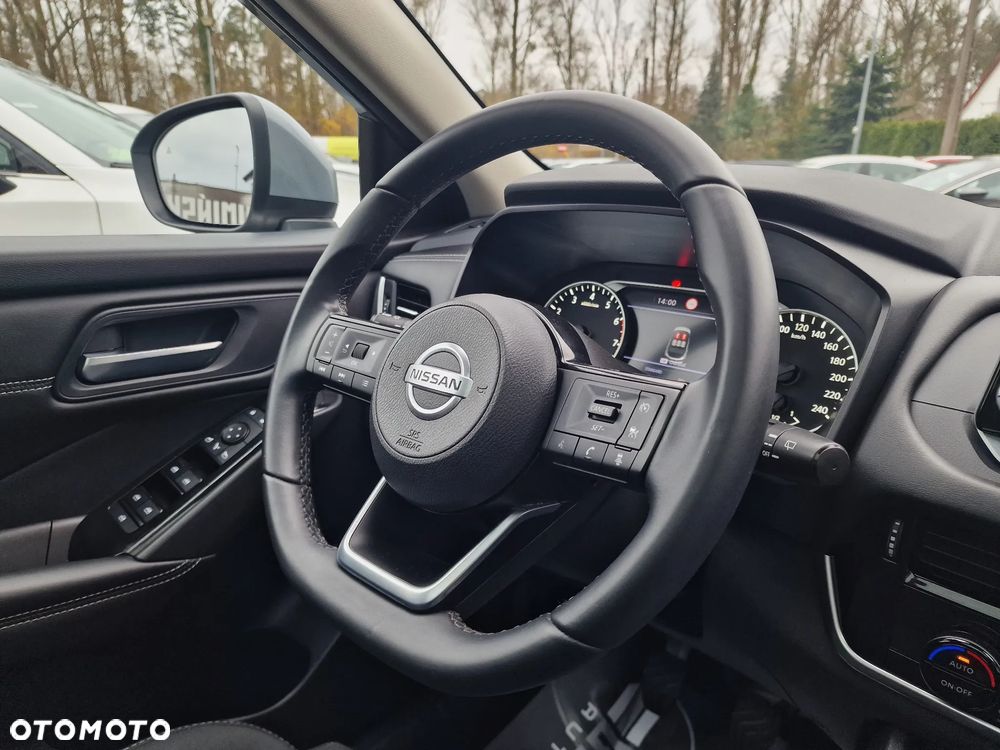 Nissan Qashqai 1.3 DIG-T MHEV N-Connecta - 32