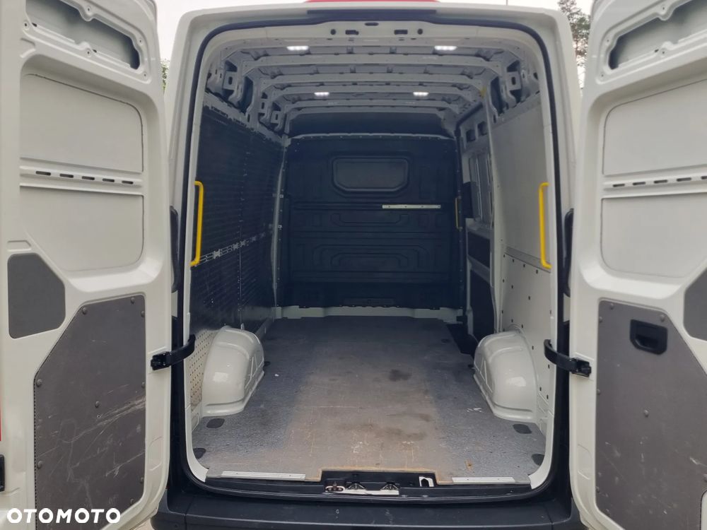 Volkswagen Crafter - 19