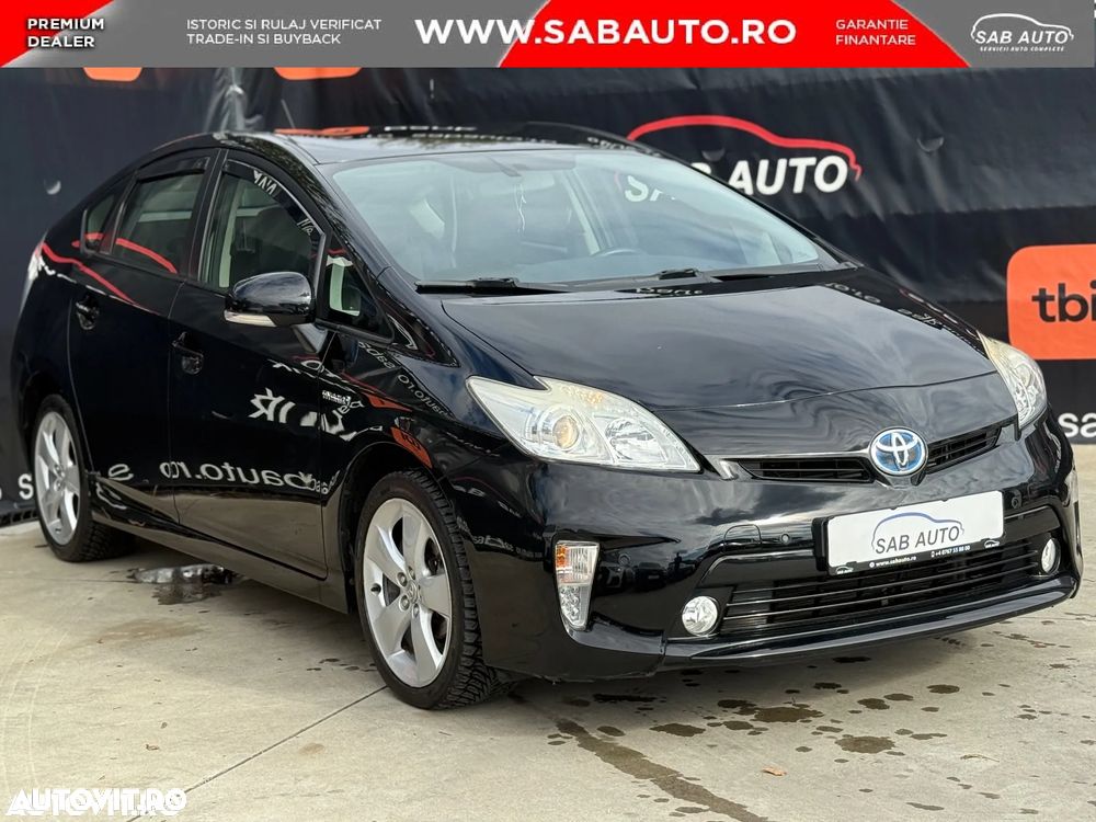 Toyota Prius (Hybrid) Luna - 1