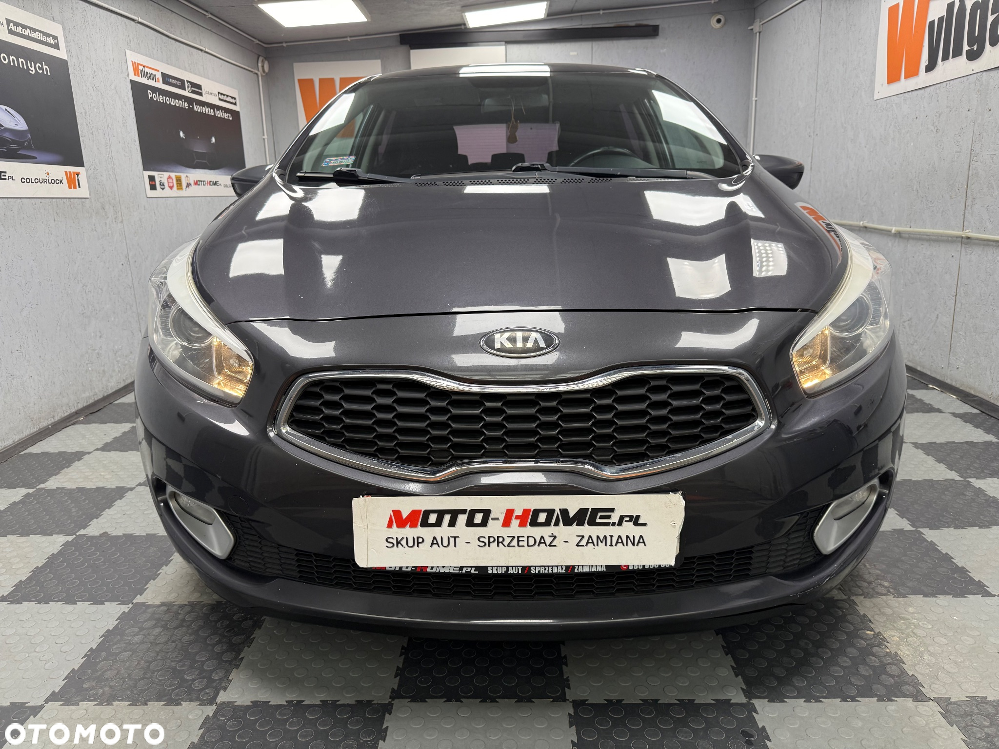 Kia Ceed - 24