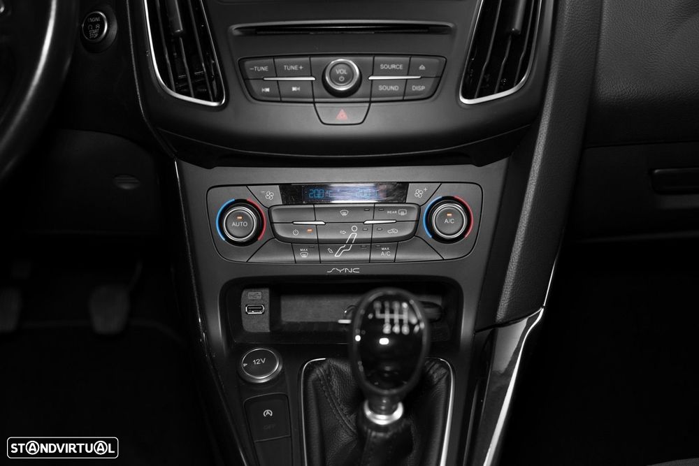 Ford Focus SW 1.5 TDCi Titanium - 20