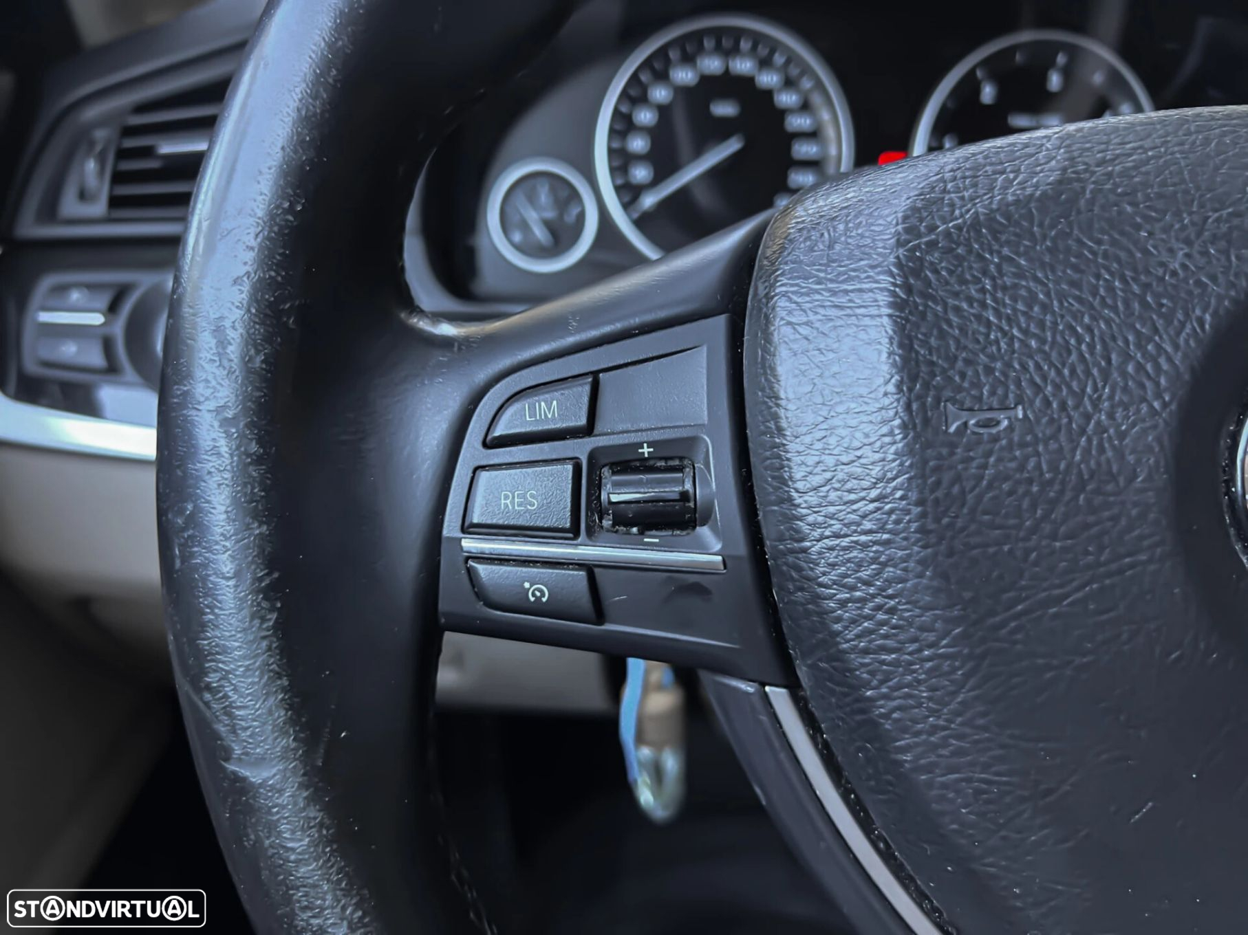 BMW 520 d Auto - 11