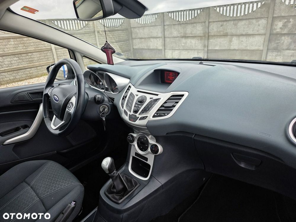 Ford Fiesta - 19