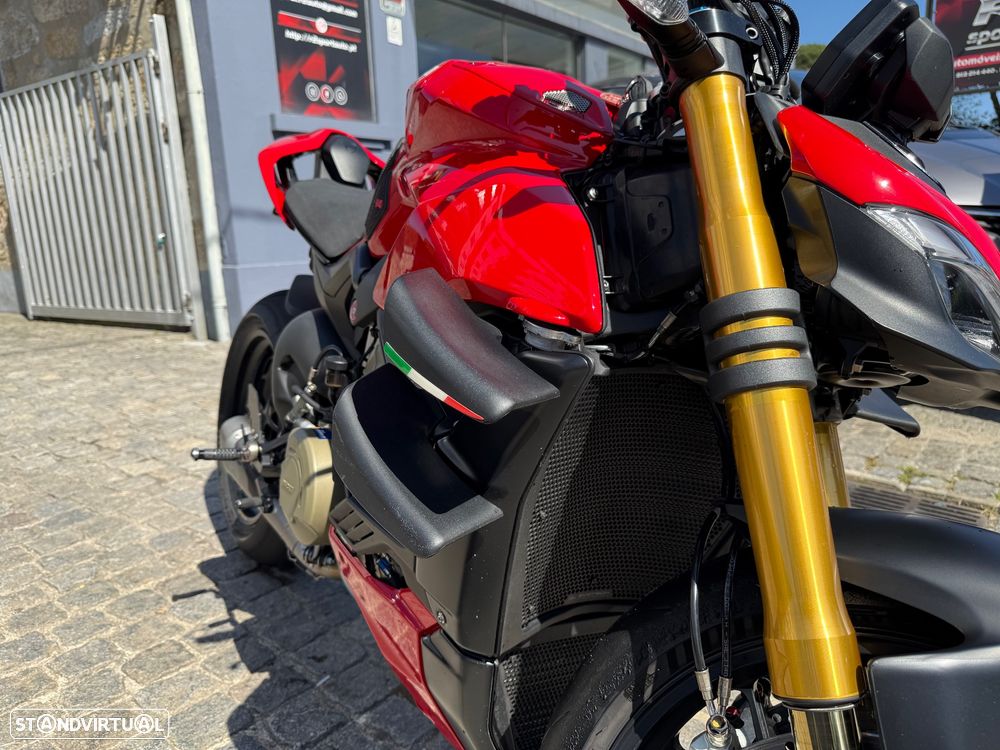 Ducati Streetfighter V4S - 15