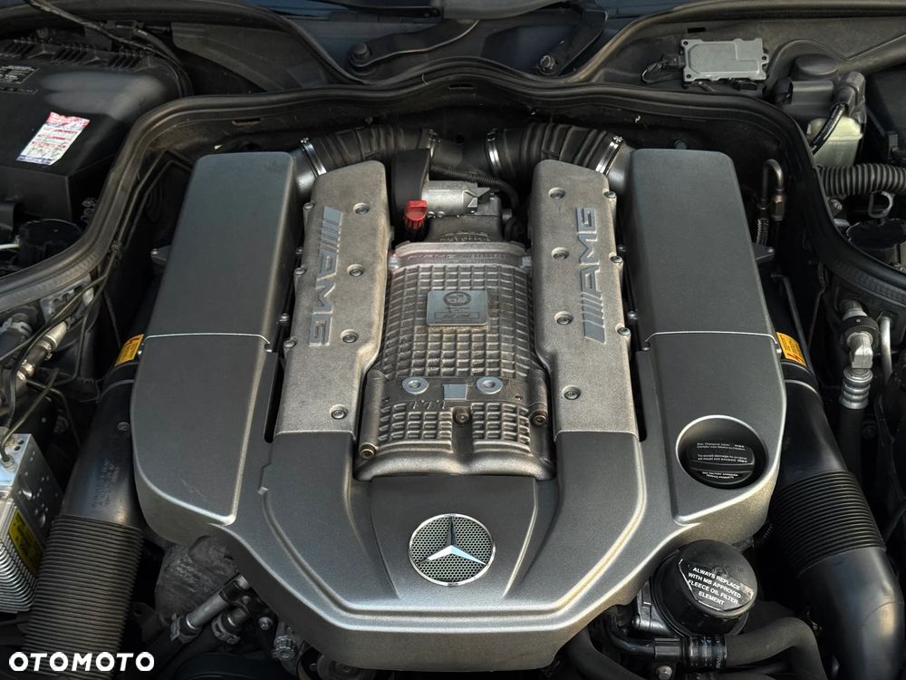 Mercedes-Benz CLS 55 AMG - 12