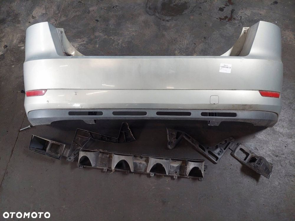 ZDERZAK TYŁ + ŚLIZGI FORD MONDEO MK4 D8 - 1