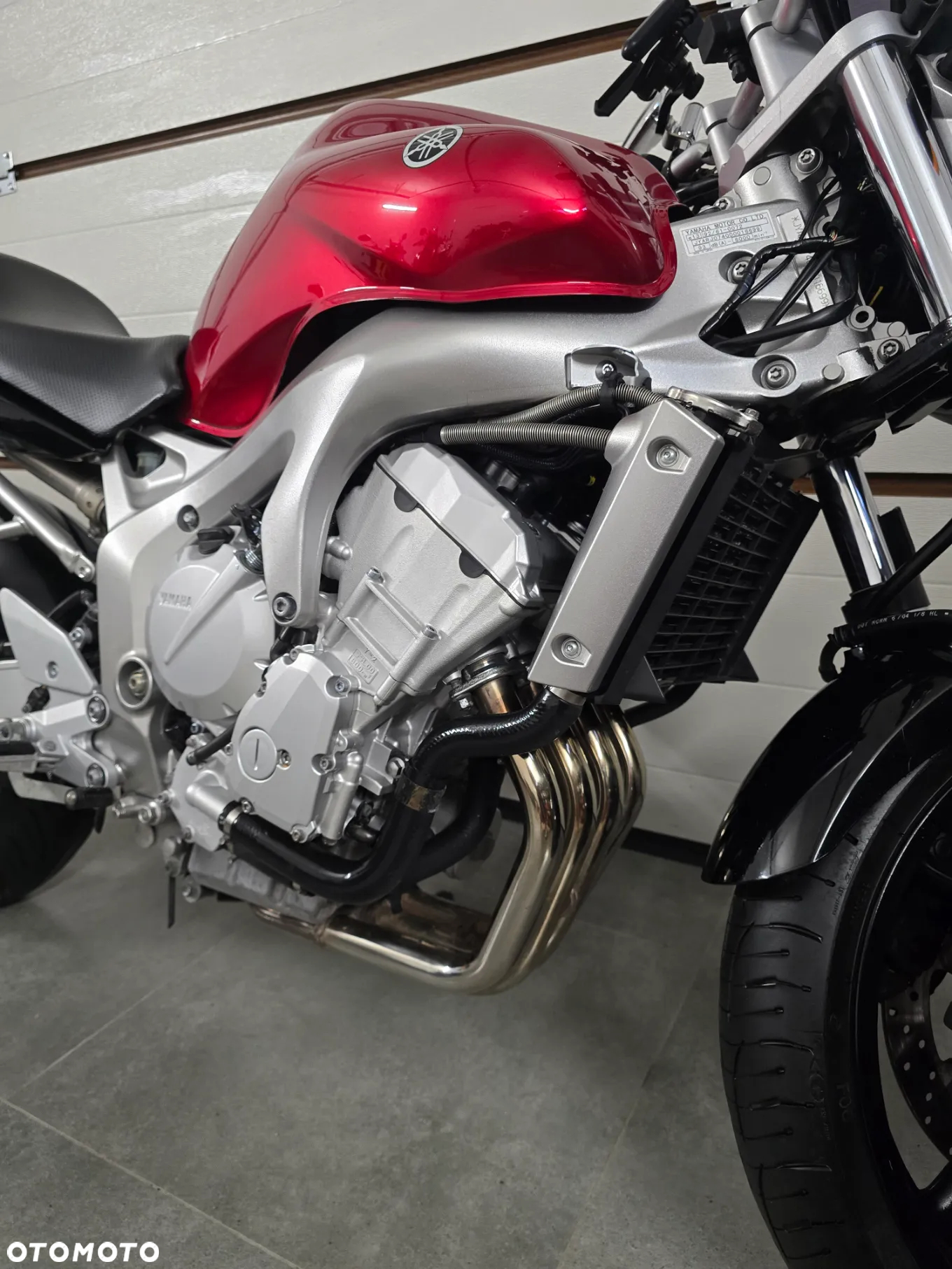 Yamaha FZ6 - 15