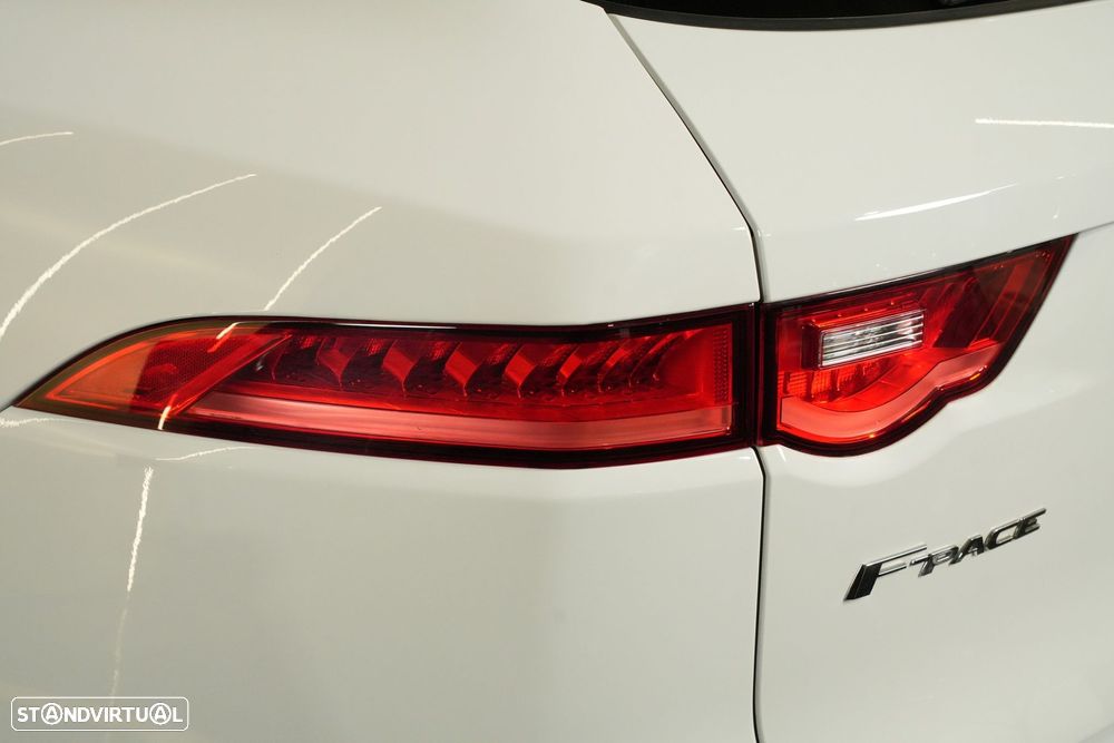 Jaguar F-Pace 2.0 i4D R-Sport AWD Aut. - 15