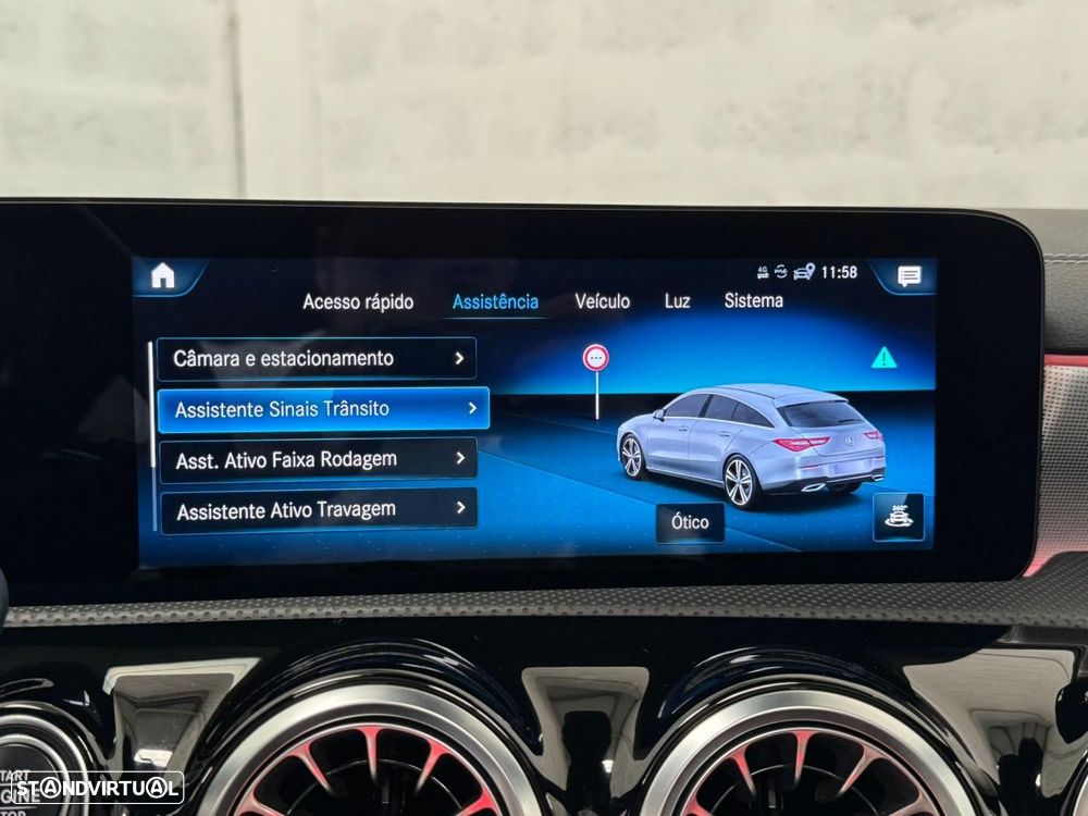 Mercedes-Benz CLA 250 e Shooting Brake AMG Line - 25