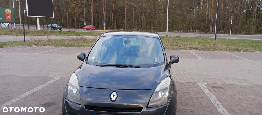 Renault Scenic - 17