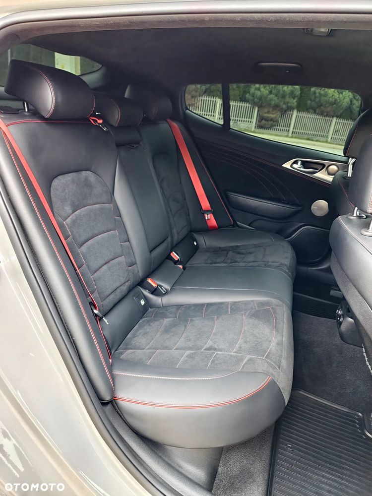 Kia Stinger 3.3 T-GDI V6 GT Prestige Line AWD - 19