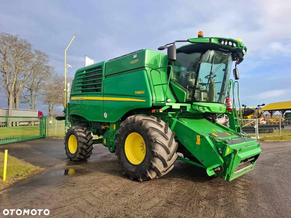 John Deere T660i - 7