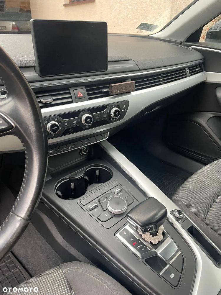 Audi A4 Avant 2.0 TDI S tronic - 15