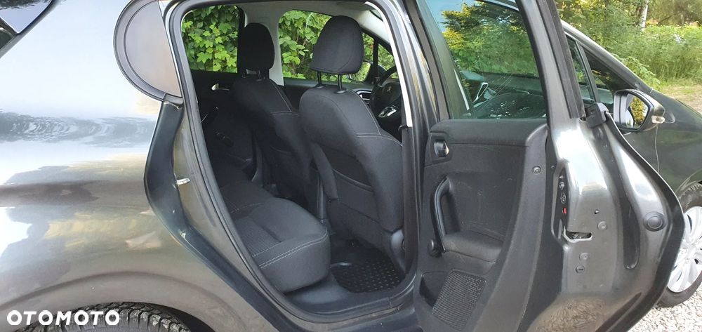 Peugeot 208 - 7
