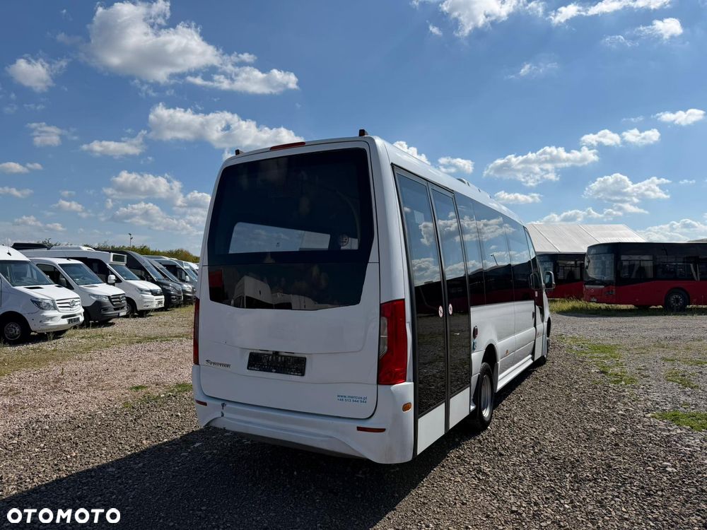 Mercedes-Benz Sprinter 517 - 4