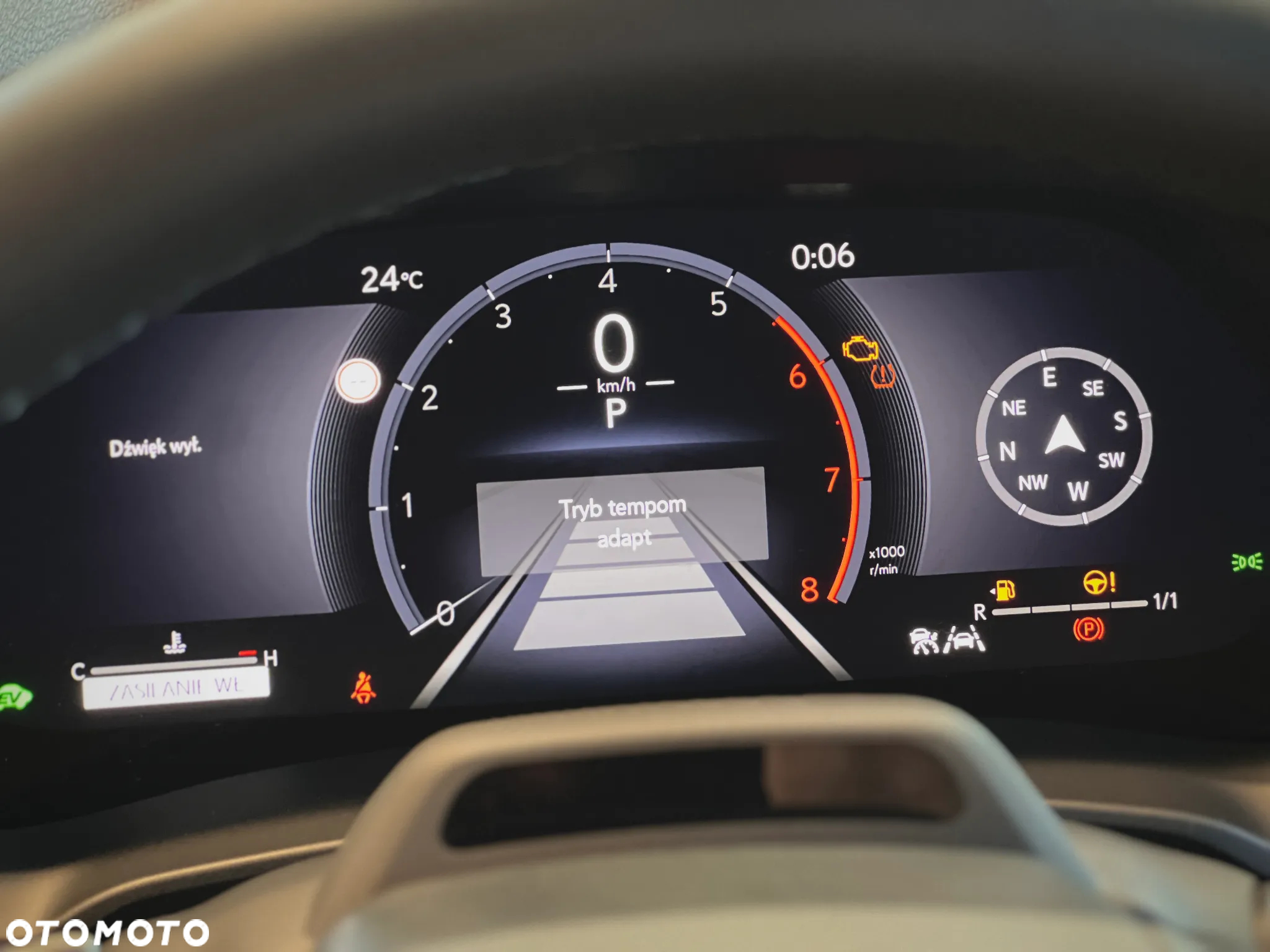 Lexus LBX 1.5 Hybrid Cool - 8
