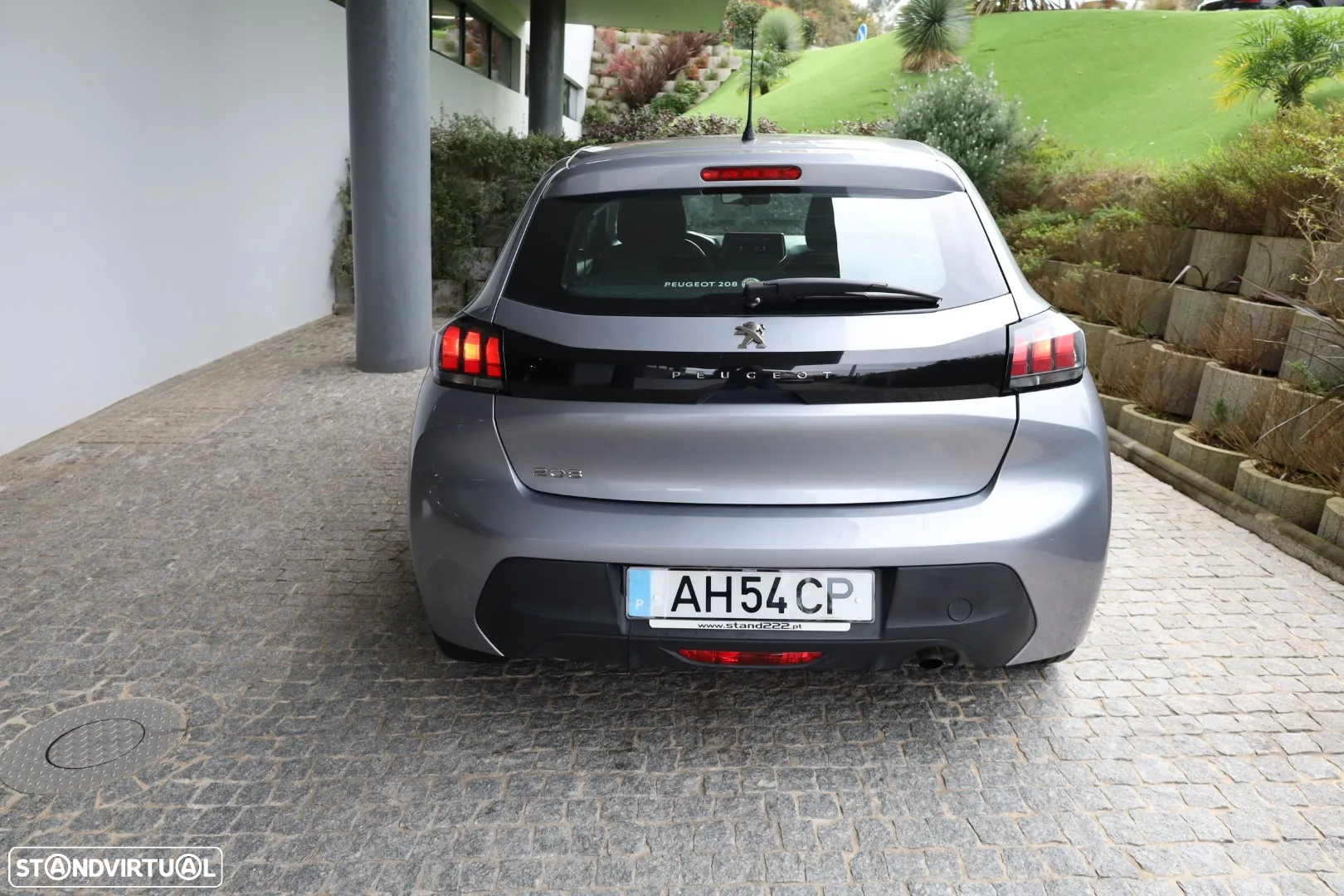 Peugeot 208 1.2 PureTech Active - 12