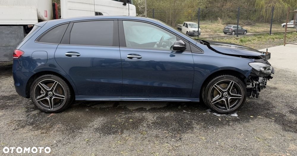 Mercedes-Benz Klasa B 250 e 8G-DCT AMG Line - 1