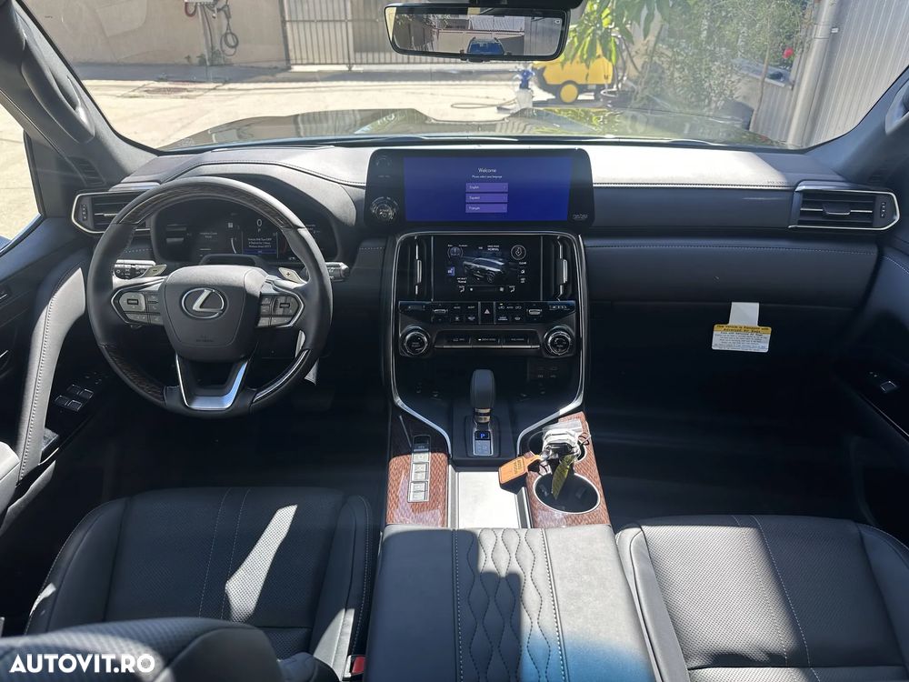 Lexus Seria LX - 24