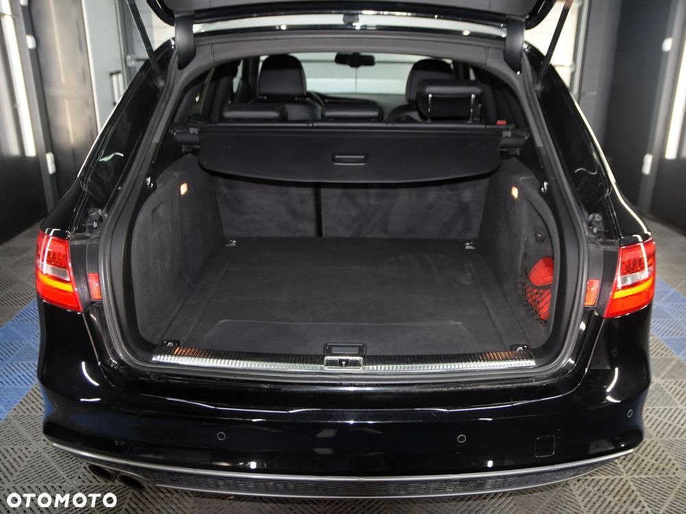 Audi A4 Avant - 10