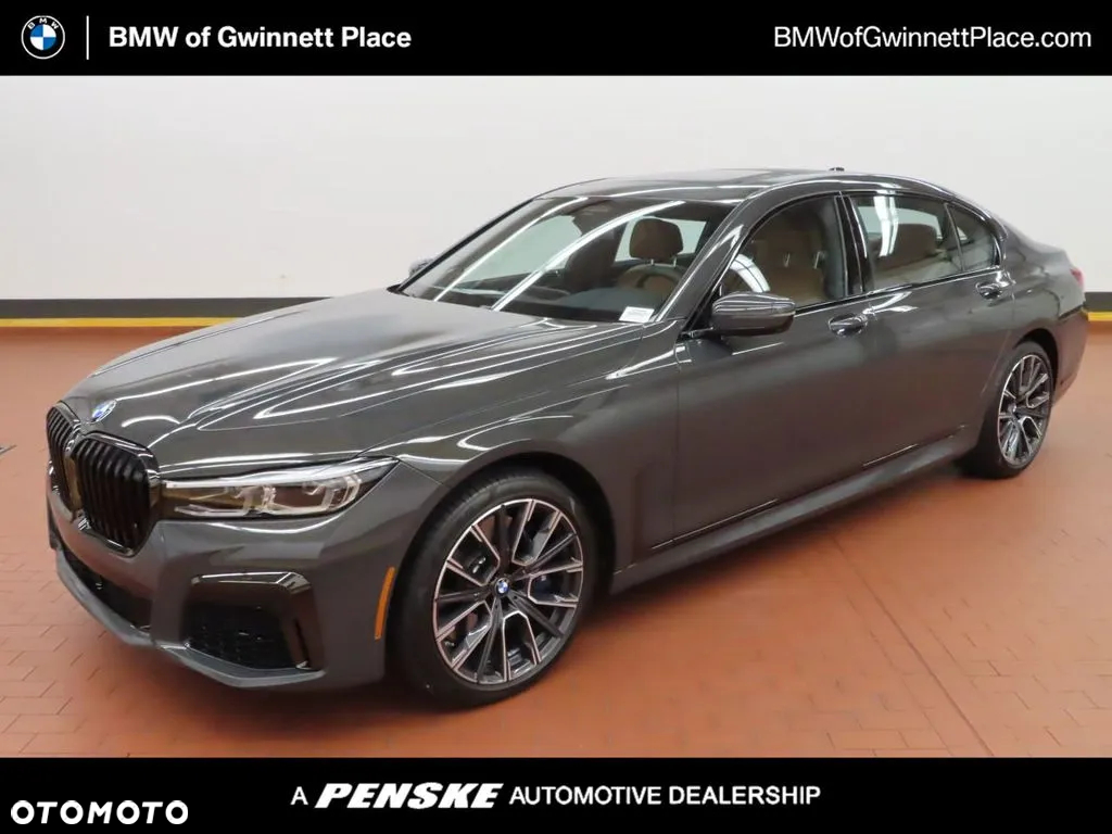 BMW Seria 7 750i xDrive sport - 32
