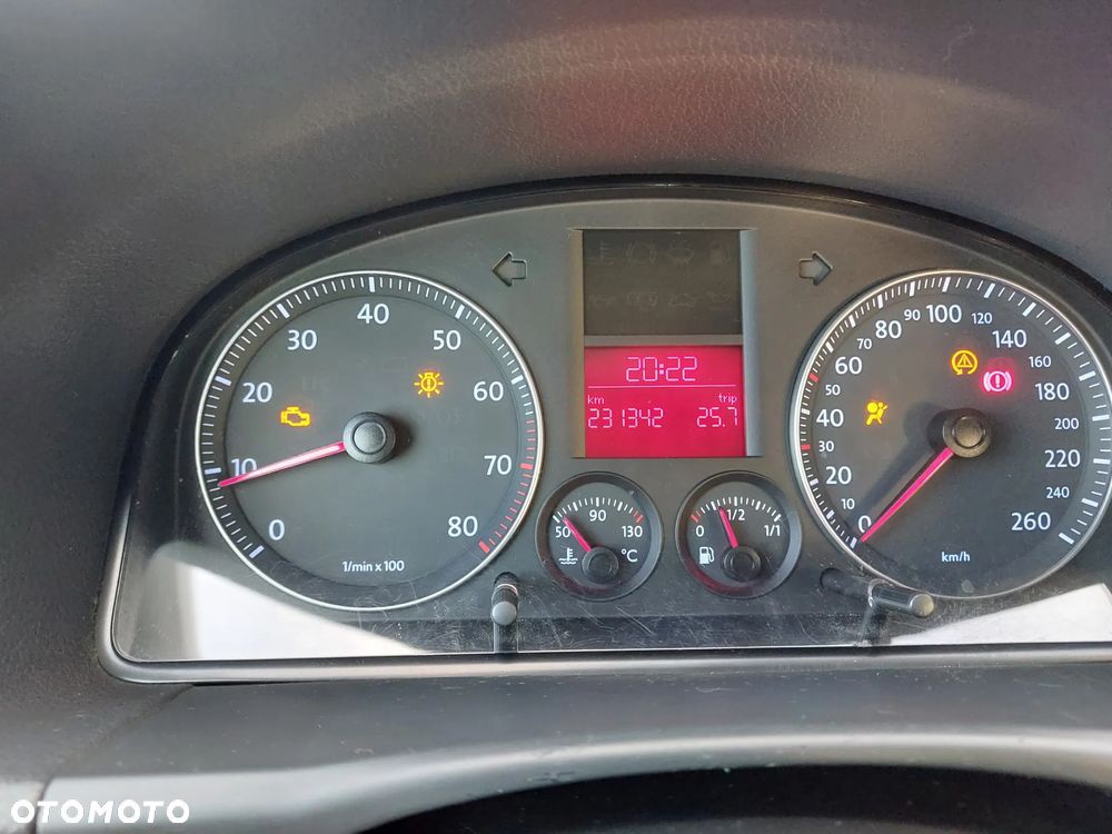 Volkswagen Touran 1.6 Basis - 18