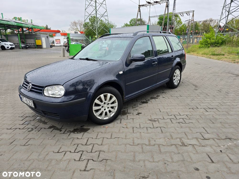 Volkswagen Golf - 1