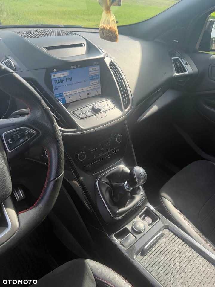 Ford Kuga - 8