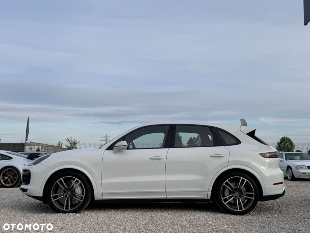 Porsche Cayenne Turbo - 7