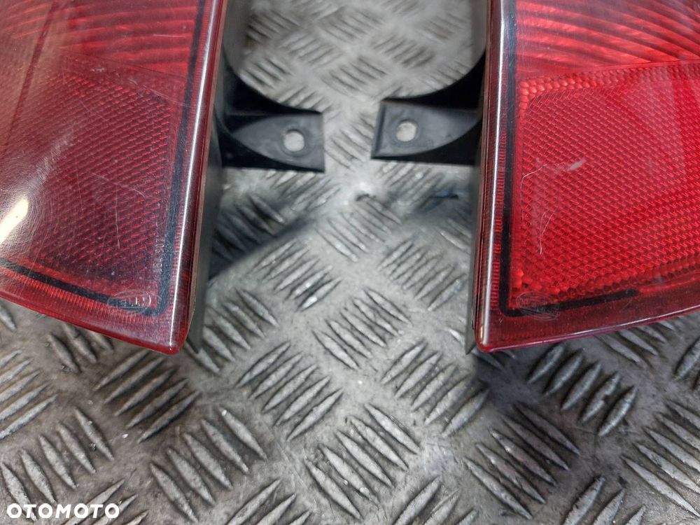 LAMPA LEWY TYŁ + PRAWY TYŁ MERCEDES-BENZ W414 VANEO - 2