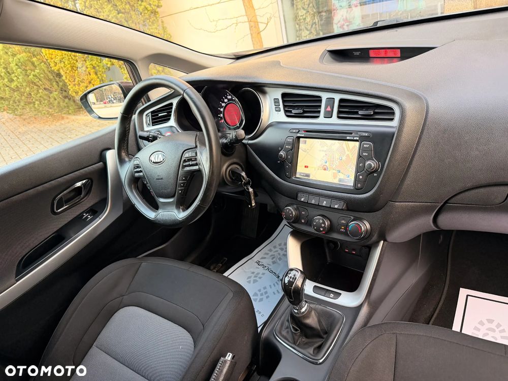 Kia Ceed 1.6 GDI ISG Spirit - 9