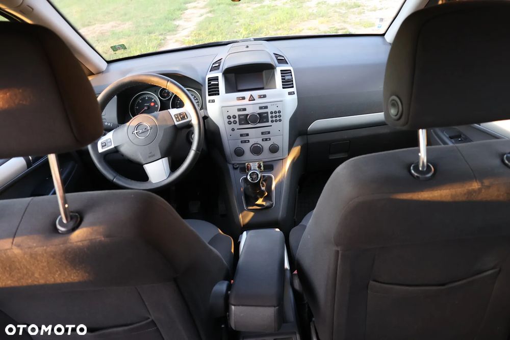 Opel Zafira 1.9 CDTI Enjoy - 19