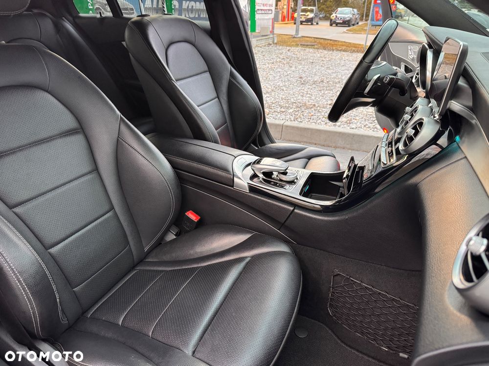 Mercedes-Benz Klasa C 200 7G-TRONIC AMG Line - 21