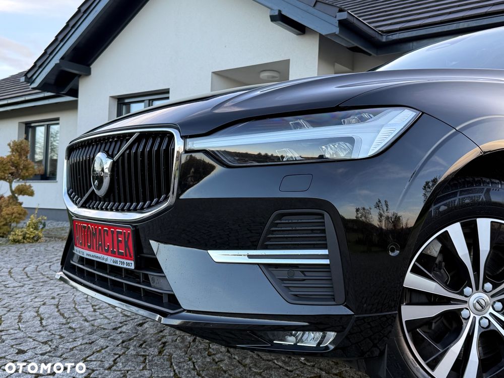 Volvo XC 60 B4 D Geartronic Momentum Pro - 5