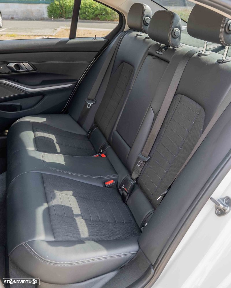 BMW 330 e Aut. Sport Line - 15
