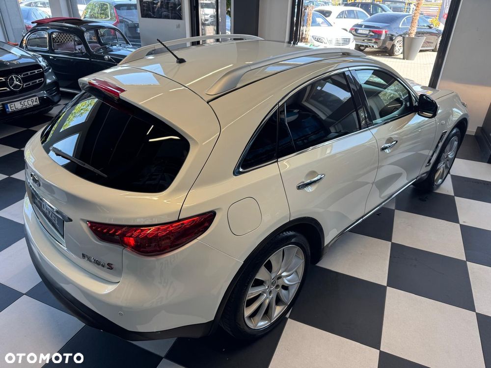 Infiniti FX FX30d S Premium - 27