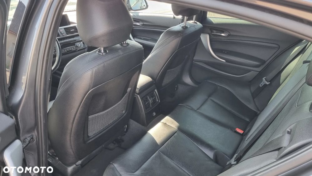 BMW Seria 1 M135i xDrive Sport-Aut - 33