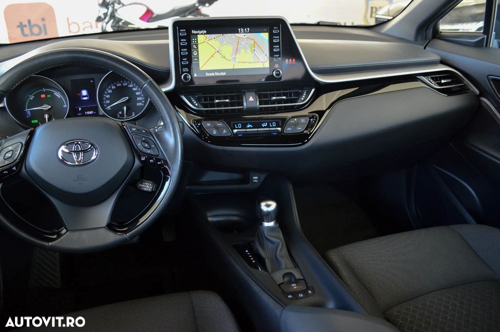 Toyota C-HR Business-Edition - 33