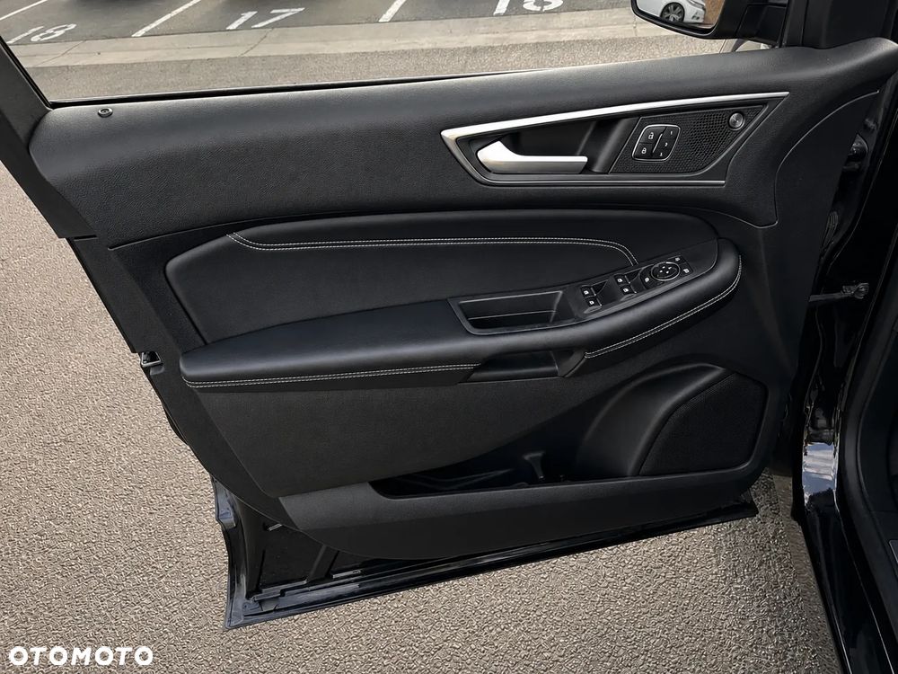 Ford Edge - 8