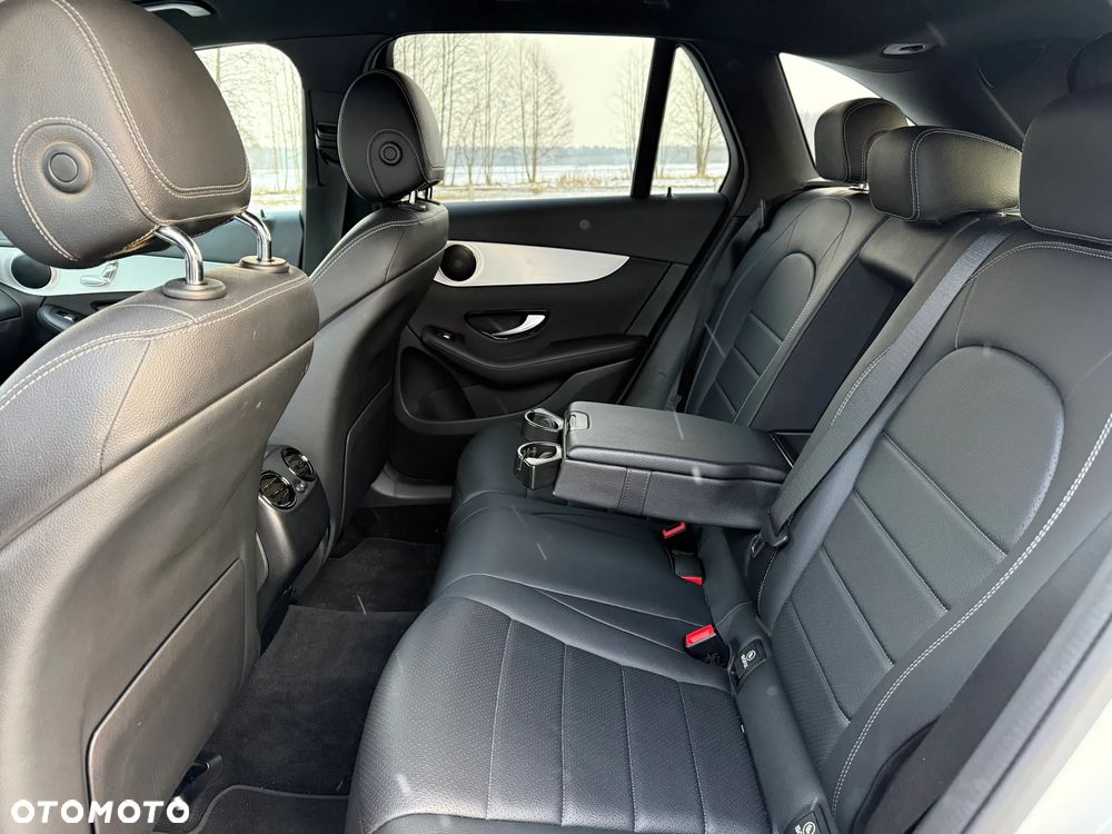 Mercedes-Benz GLC - 18