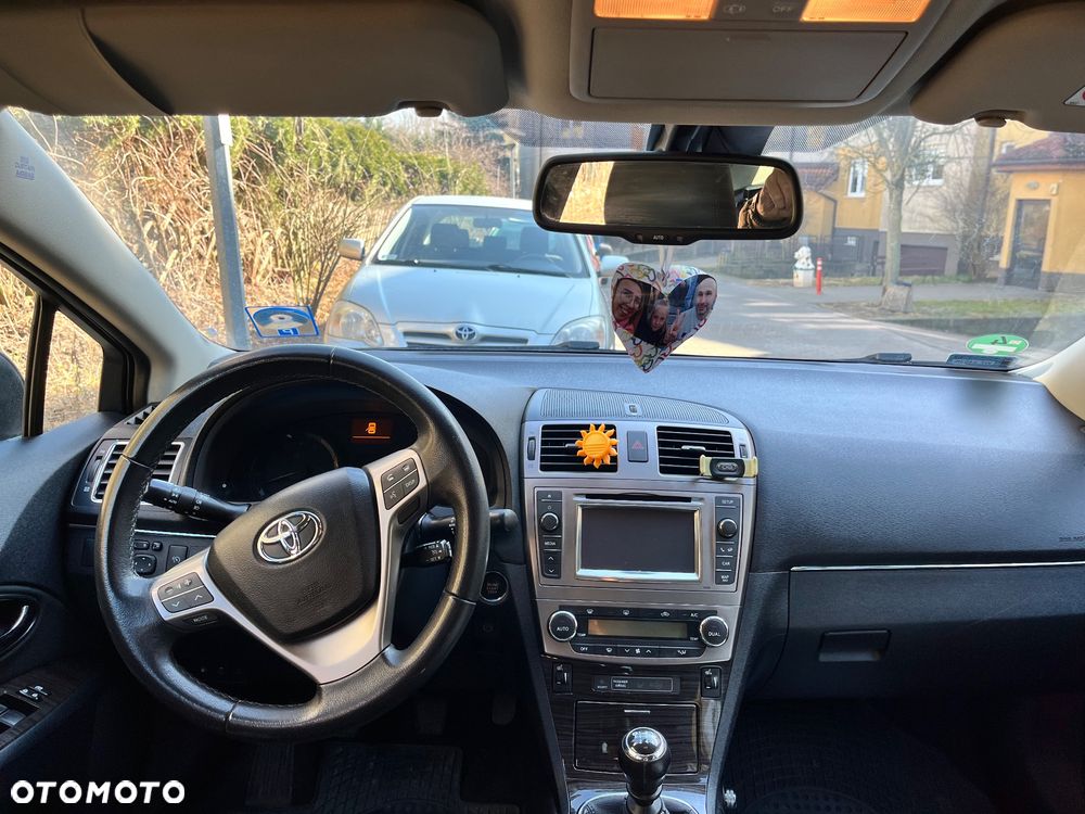Toyota Avensis 1.8 Prestige - 8