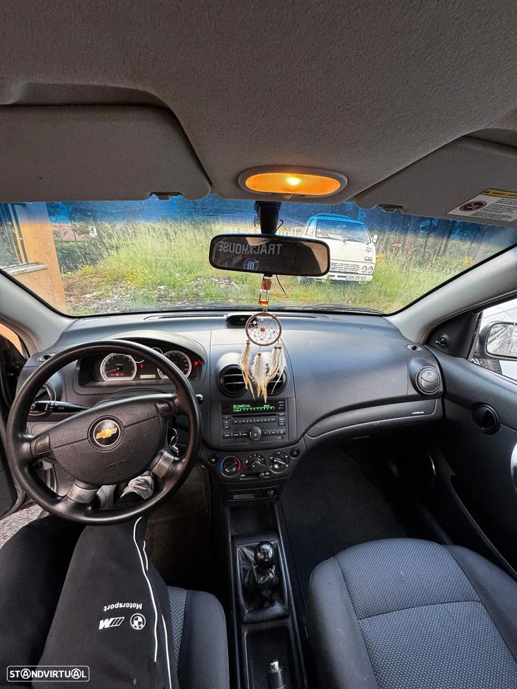 Chevrolet Aveo 1.2 L - 5