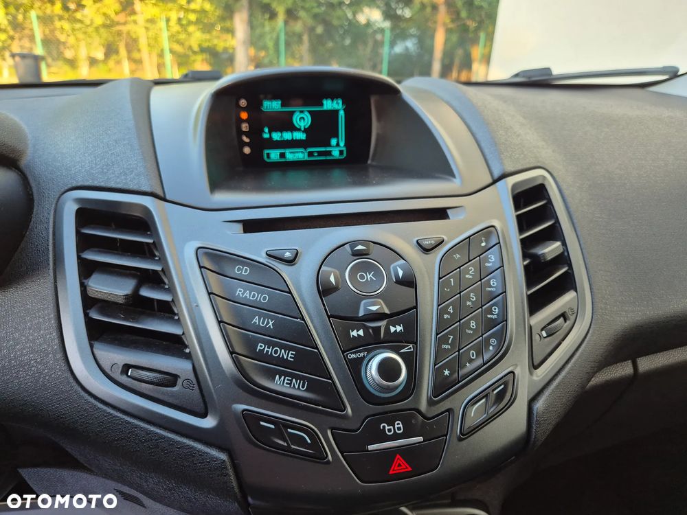 Ford Fiesta - 17