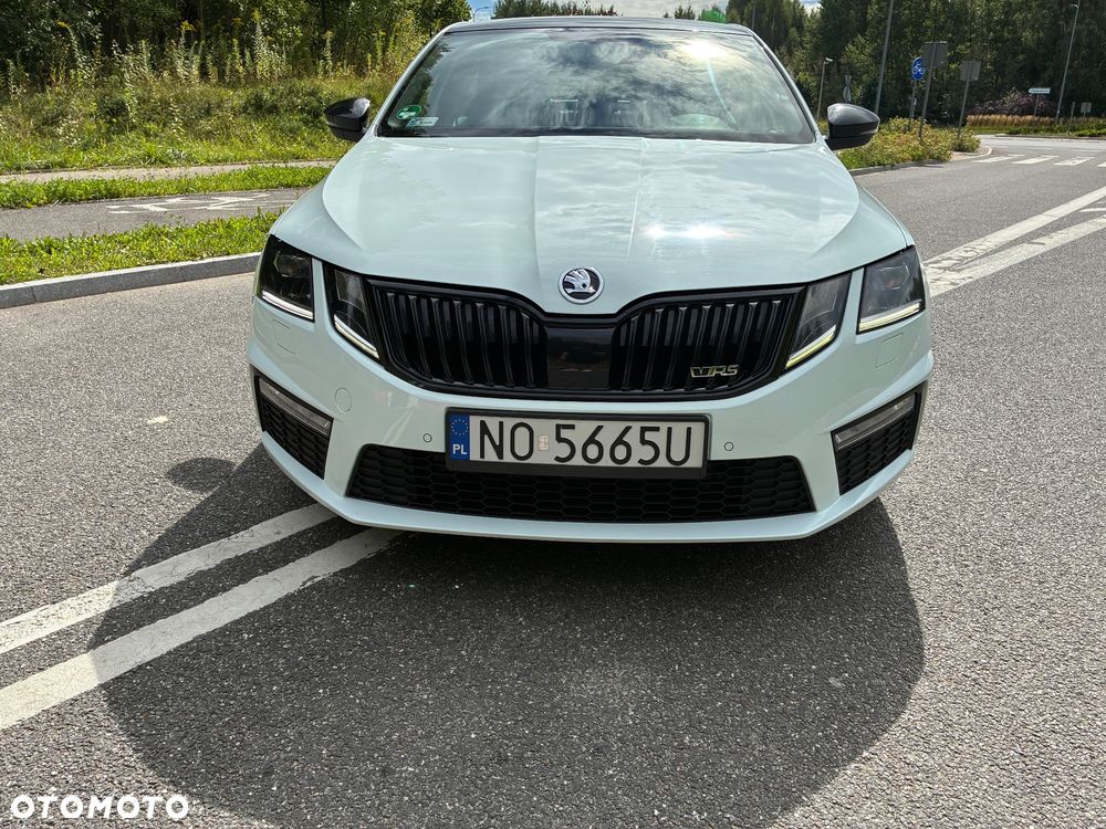 Skoda Octavia 2.0 TSI RS Challenge 245 DSG - 2
