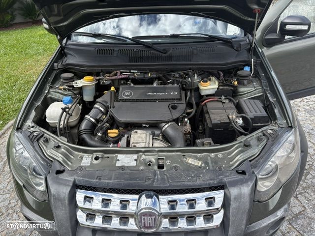 Fiat Strada Adventure - 10