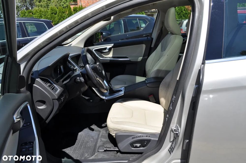 Volvo XC 60 D4 AWD Summum - 13
